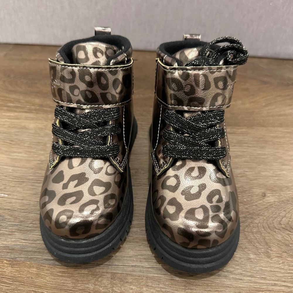 OshKosh B'gosh‎ Toddler Girls Leopard Combat Boots Size 8M Metallic Bronze - Picture 2 of 10